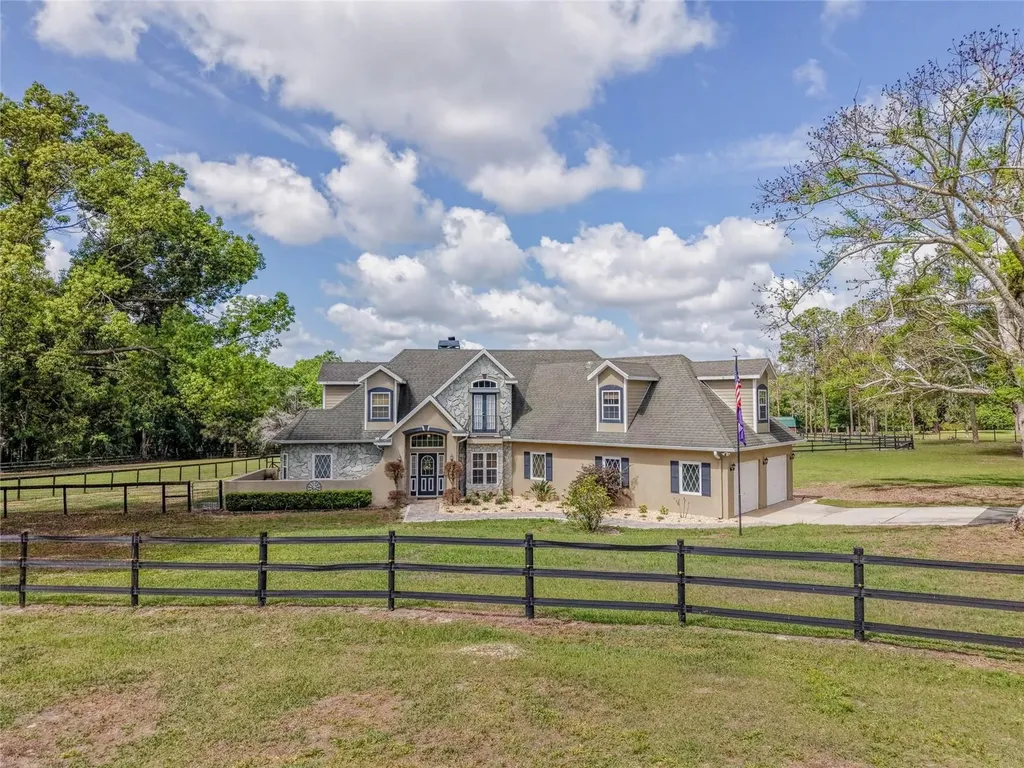32640 Blueberry Hill Way Dade City FL 33523