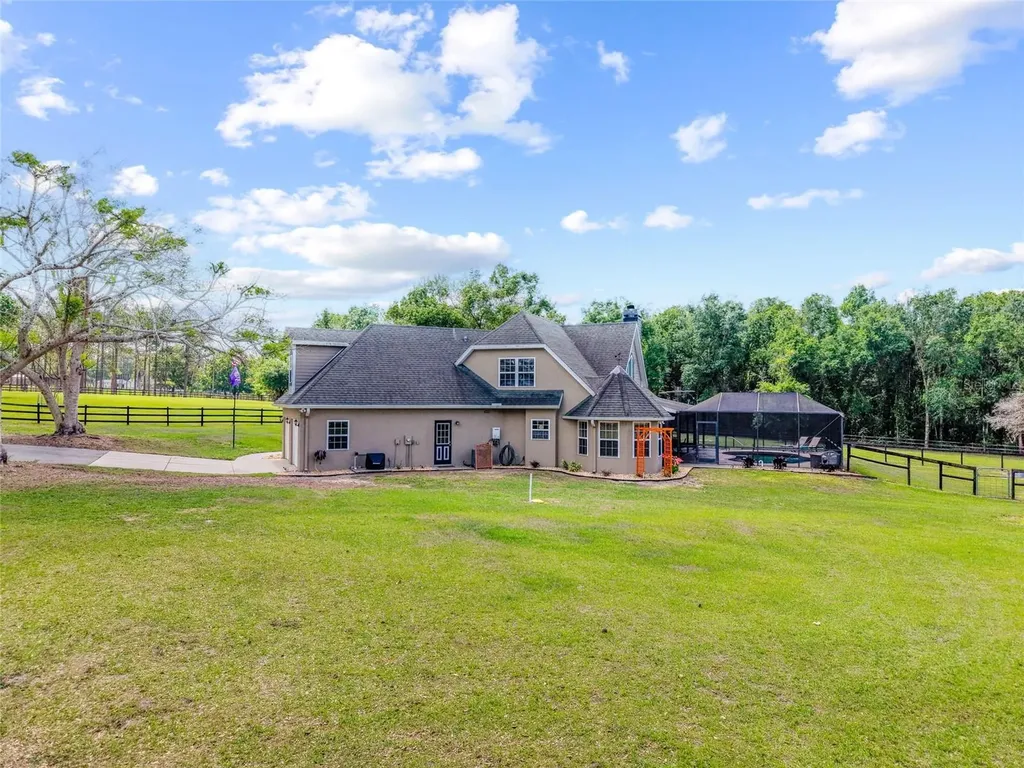 32640 Blueberry Hill Way Dade City FL 33523