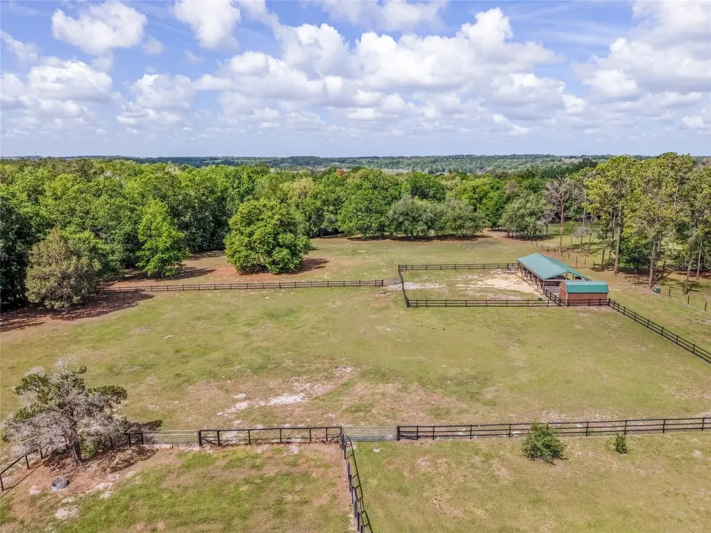 32640 Blueberry Hill Way Dade City FL 33523