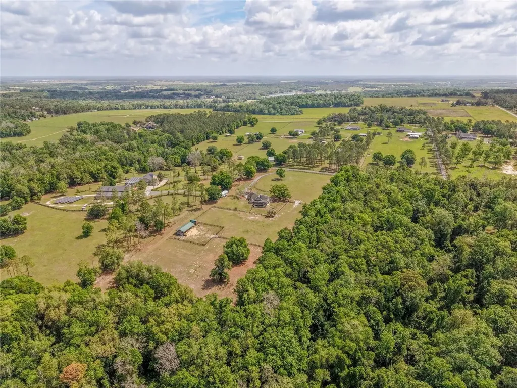 32640 Blueberry Hill Way Dade City FL 33523