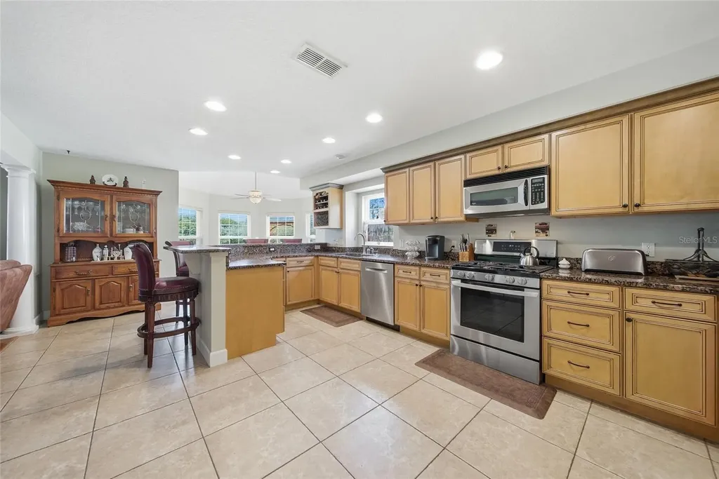 32640 Blueberry Hill Way Dade City FL 33523