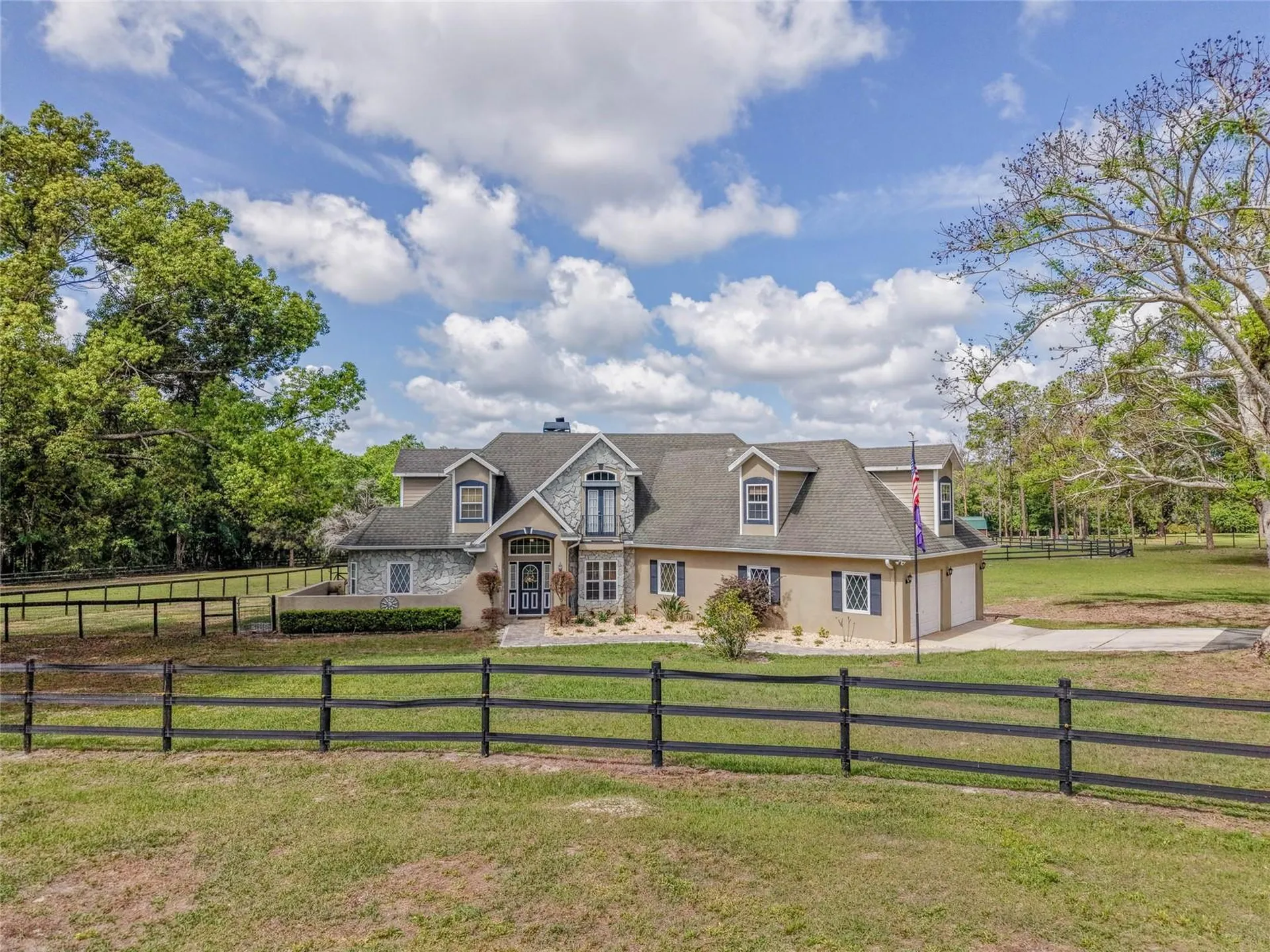 32640 Blueberry Hill Way Dade City FL 33523