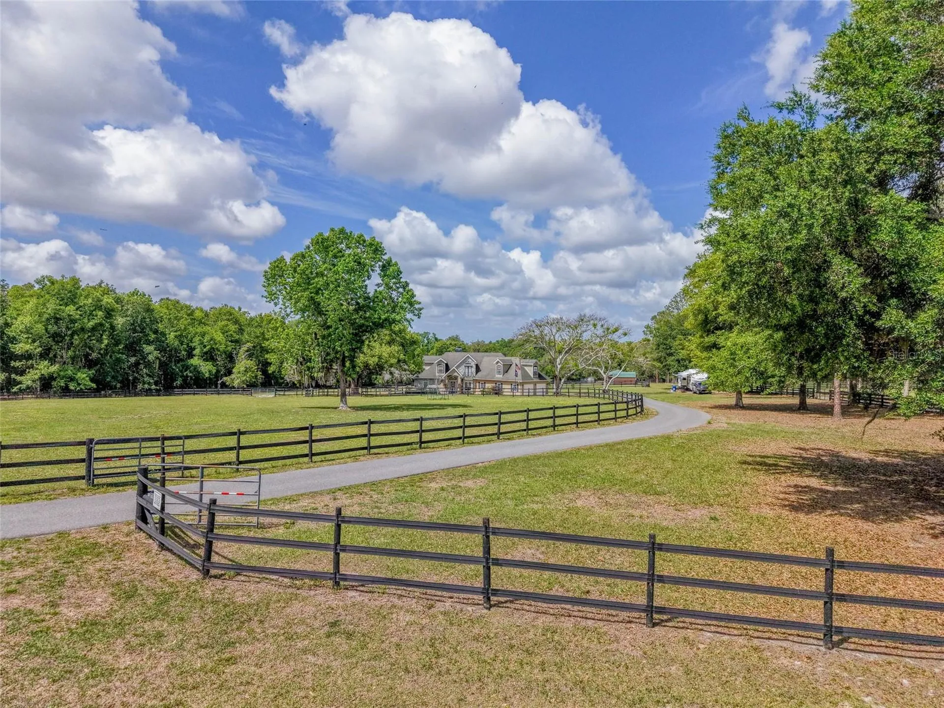 32640 Blueberry Hill Way Dade City FL 33523