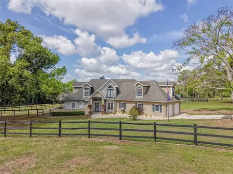 32640 Blueberry Hill Way Dade City FL 33523