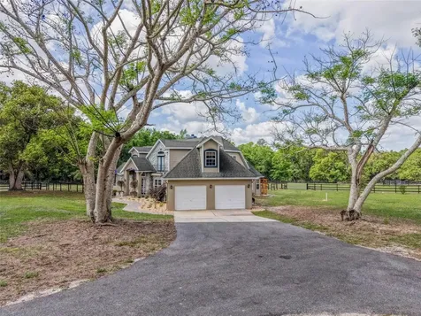 32640 Blueberry Hill Way Dade City FL 33523