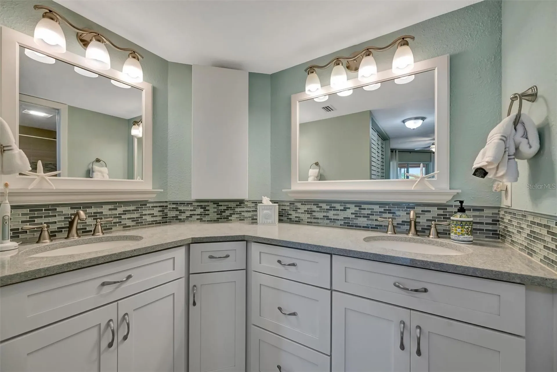 634 Estuary Drive Bradenton FL 34209
