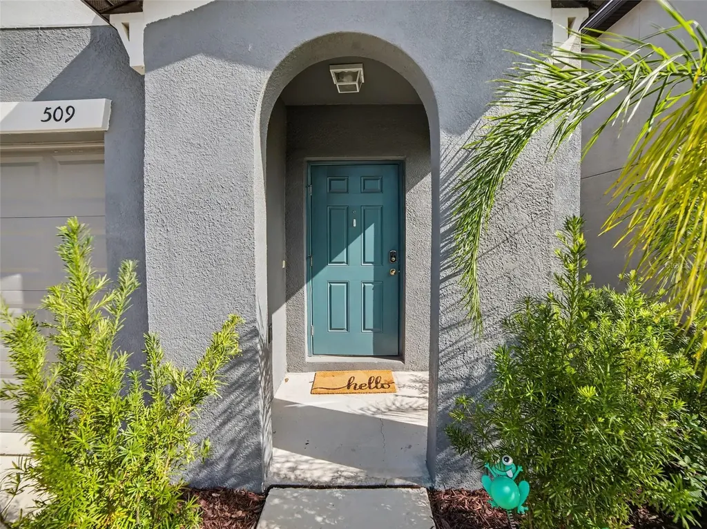 509 Royal Empress Drive Ruskin FL 33570