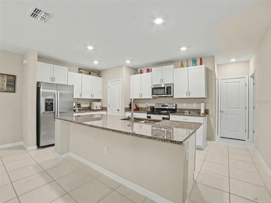 509 Royal Empress Drive Ruskin FL 33570