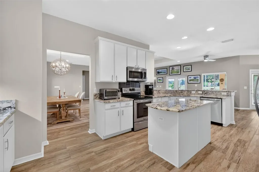 1880 Edgewater Drive Mount Dora FL 32757
