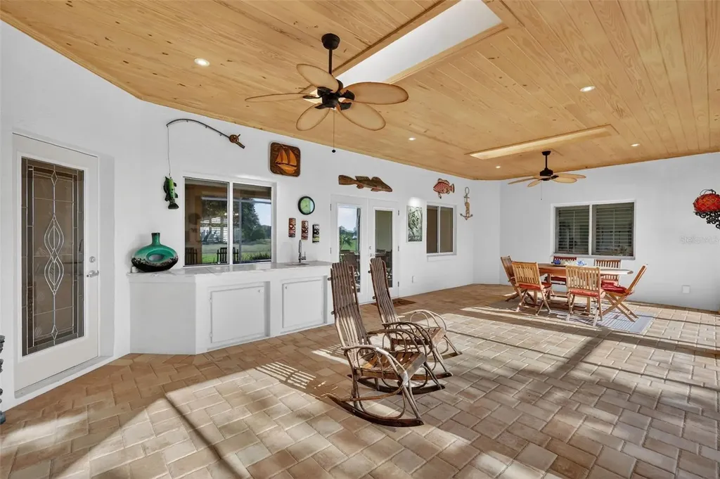 1880 Edgewater Drive Mount Dora FL 32757