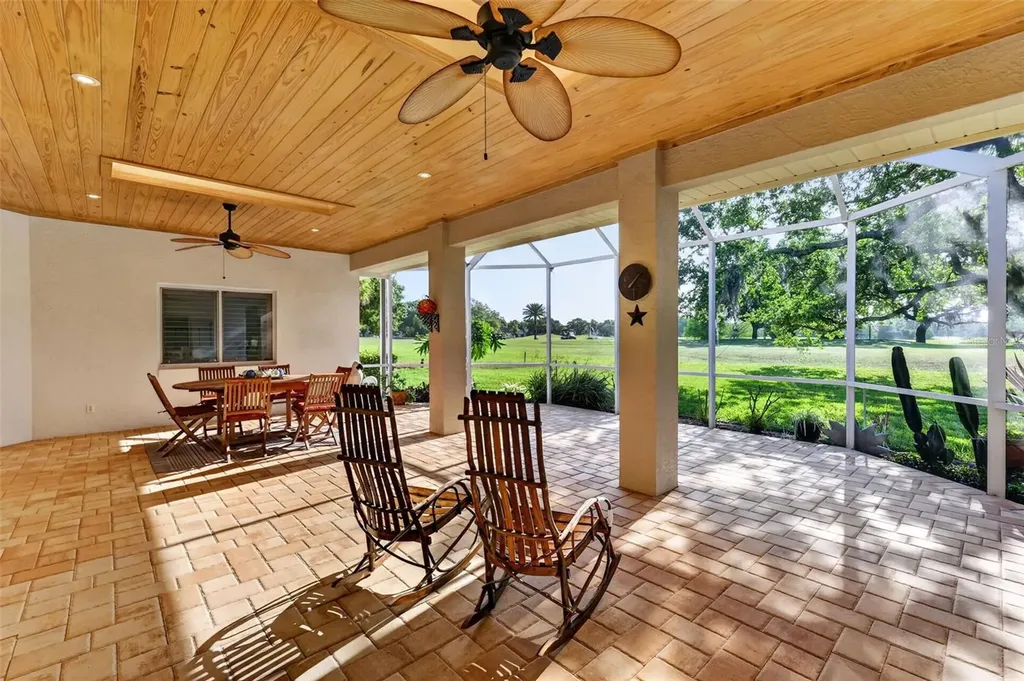 1880 Edgewater Drive Mount Dora FL 32757
