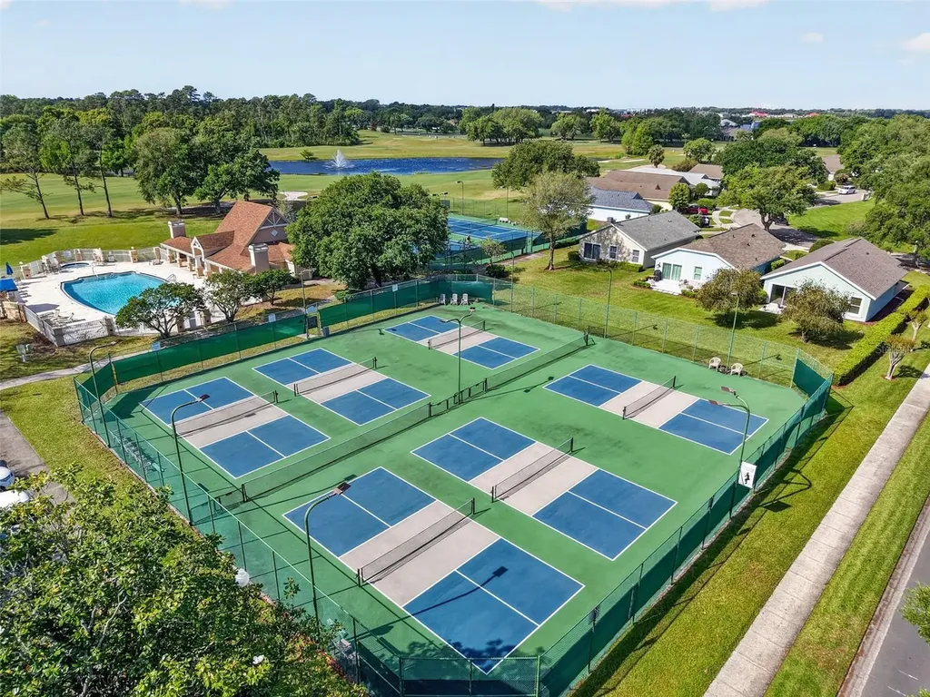 1880 Edgewater Drive Mount Dora FL 32757