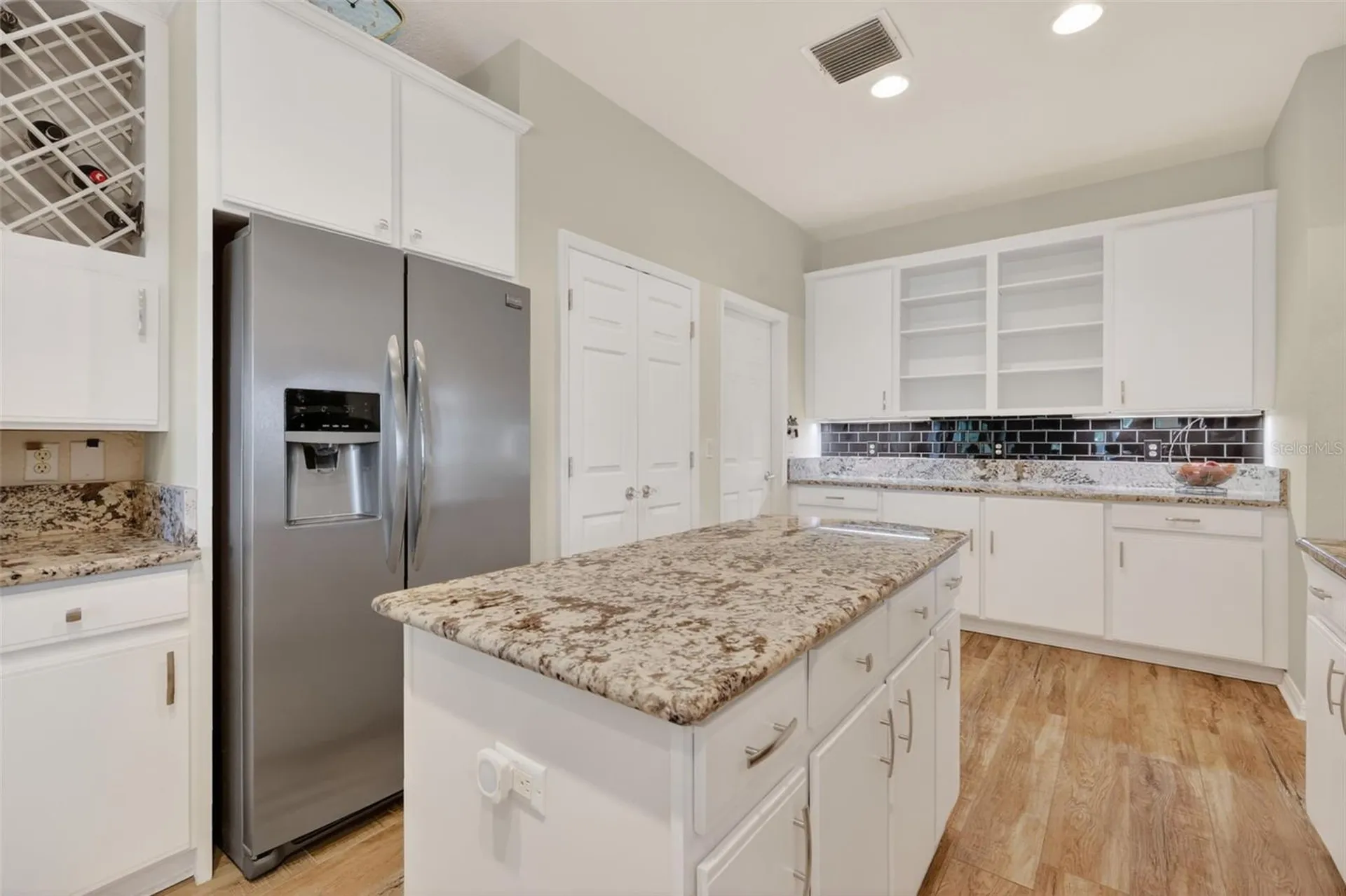 1880 Edgewater Drive Mount Dora FL 32757