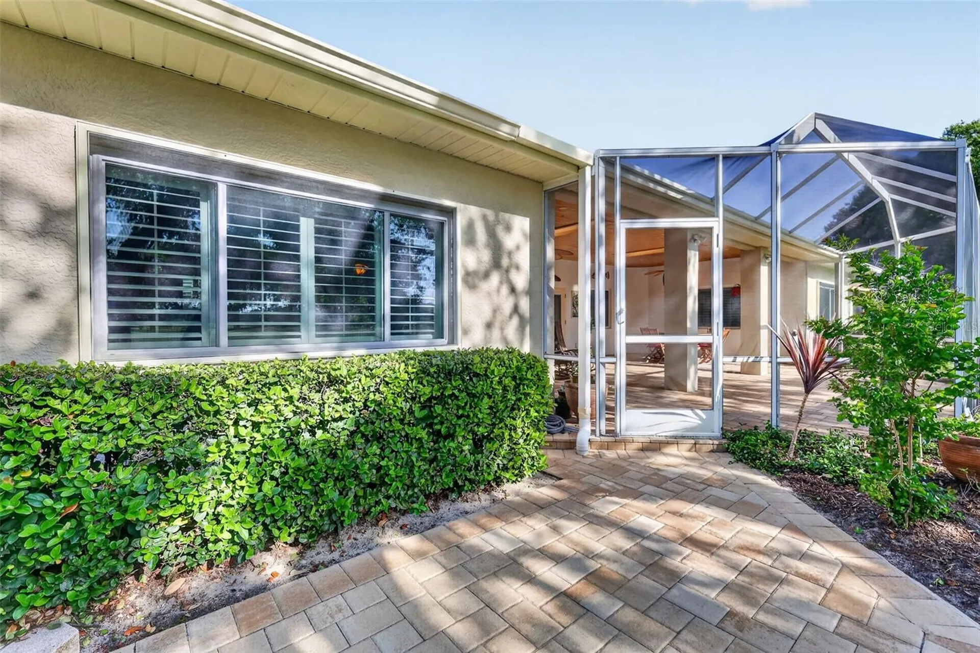 1880 Edgewater Drive Mount Dora FL 32757