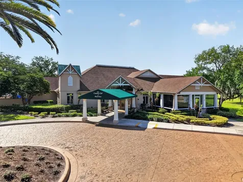 1880 Edgewater Drive Mount Dora FL 32757