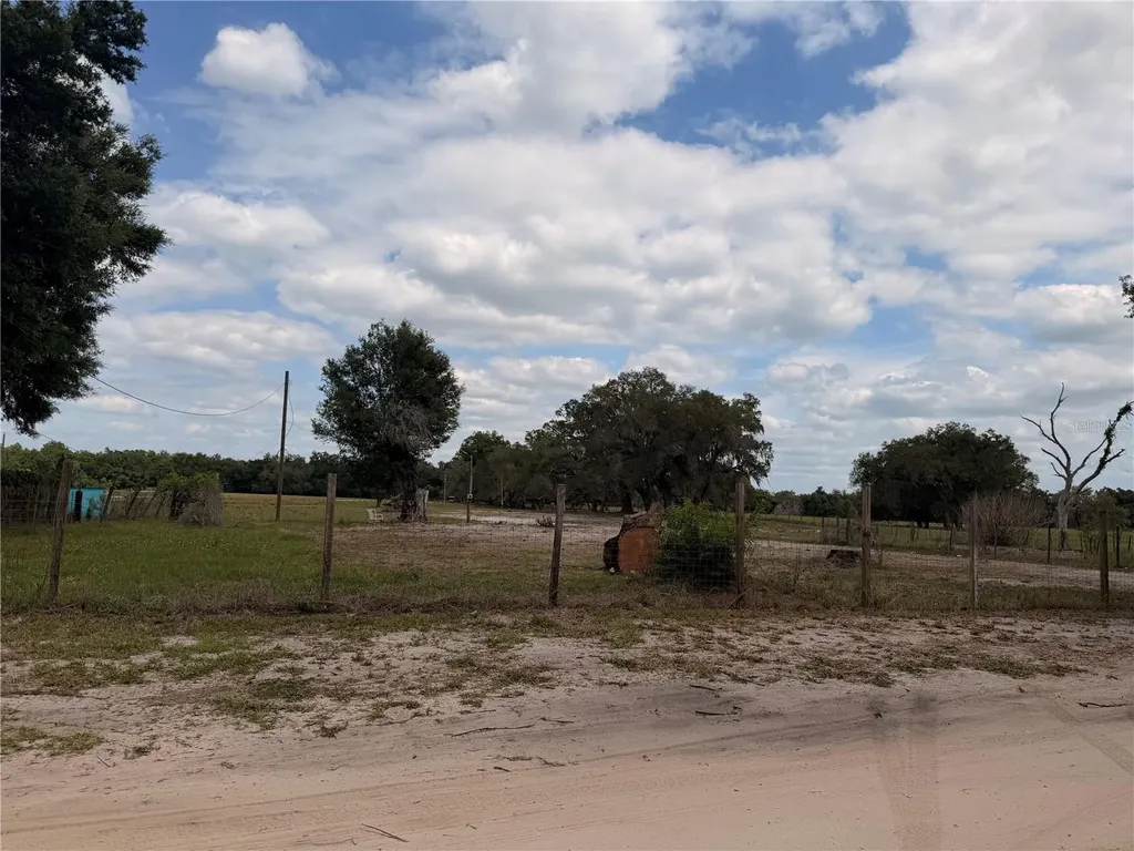 20512 Ramer Road Dade City FL 33523