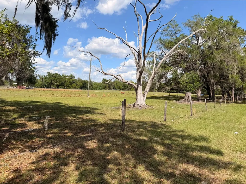 20512 Ramer Road Dade City FL 33523
