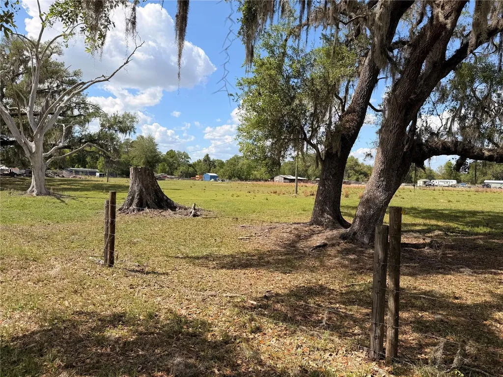 20512 Ramer Road Dade City FL 33523