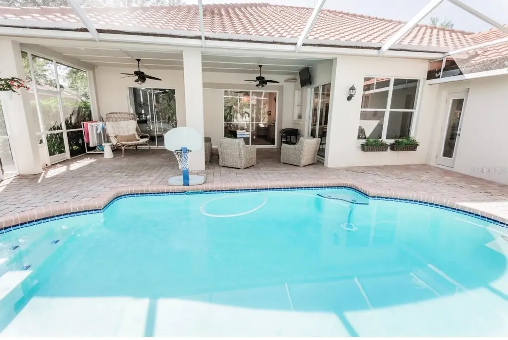17803 Hickory Moss Place Tampa FL 33647