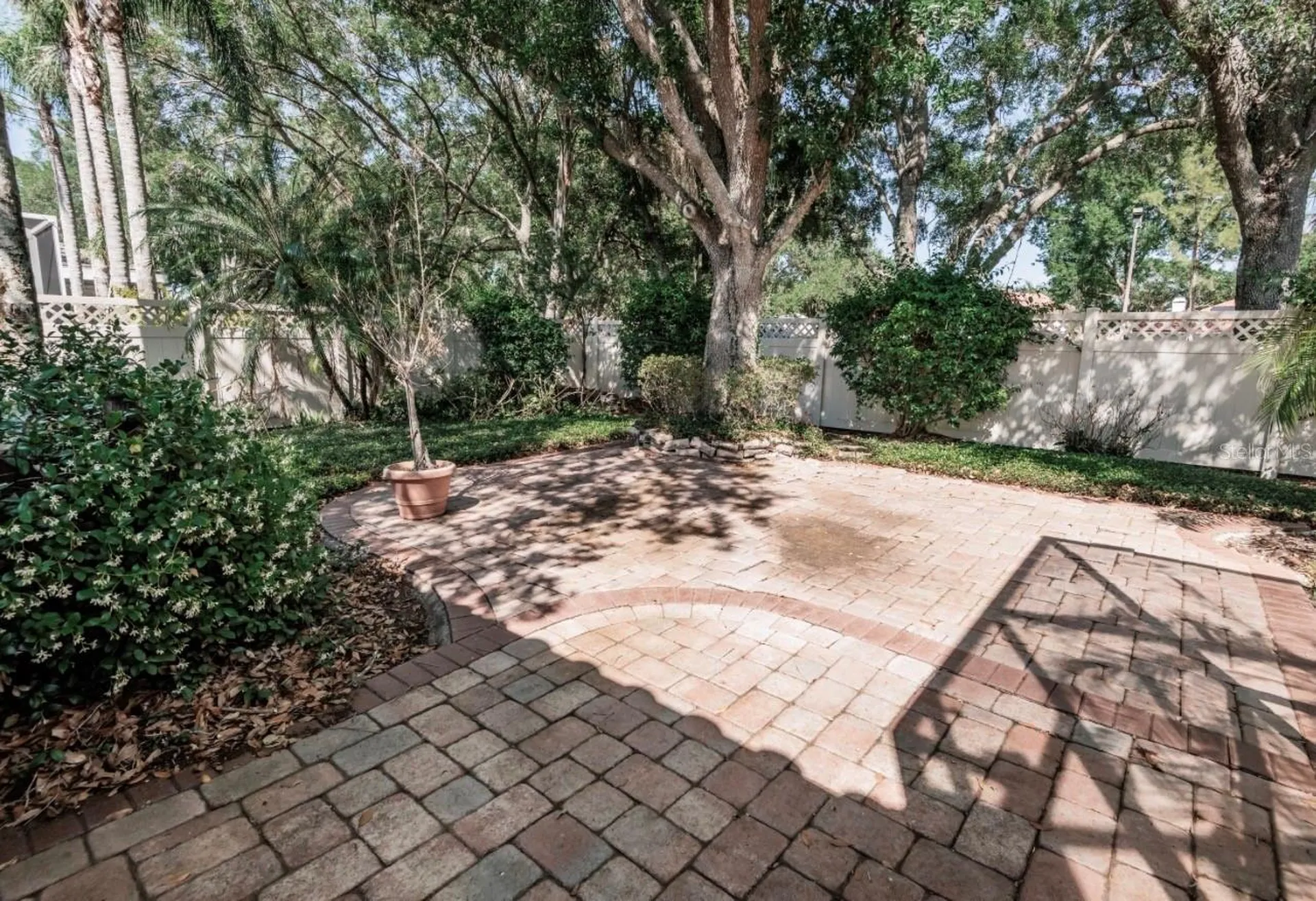 17803 Hickory Moss Place Tampa FL 33647