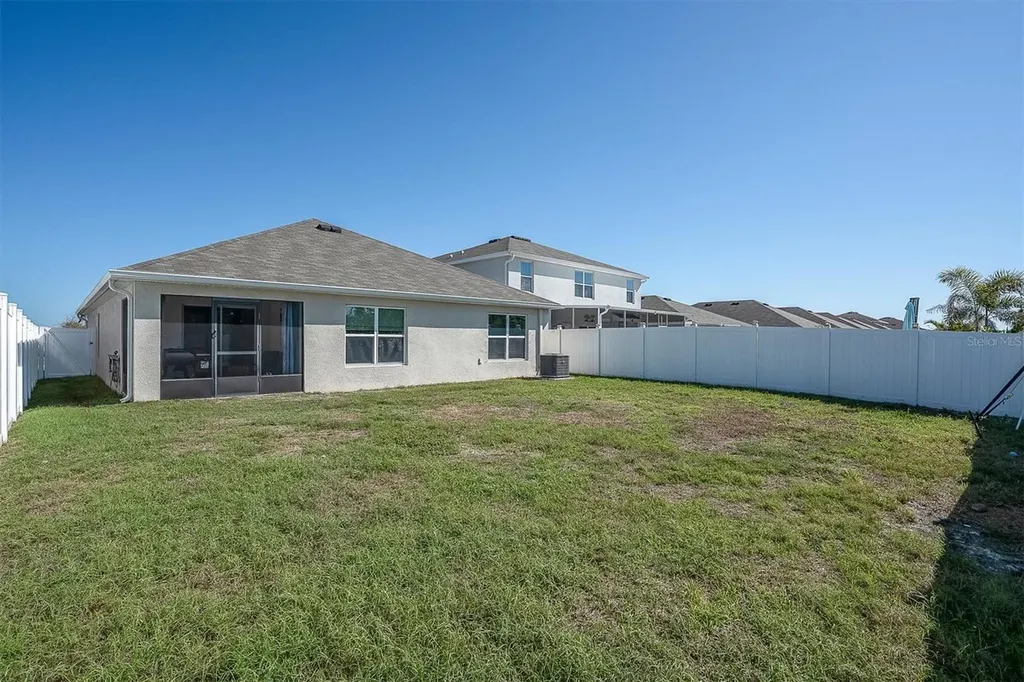 932 Ocean Spray Drive Ruskin FL 33570