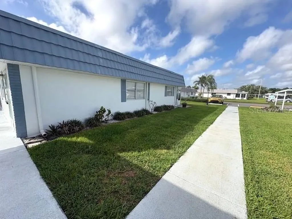 1901 Andover Way Sun City Center FL 33573