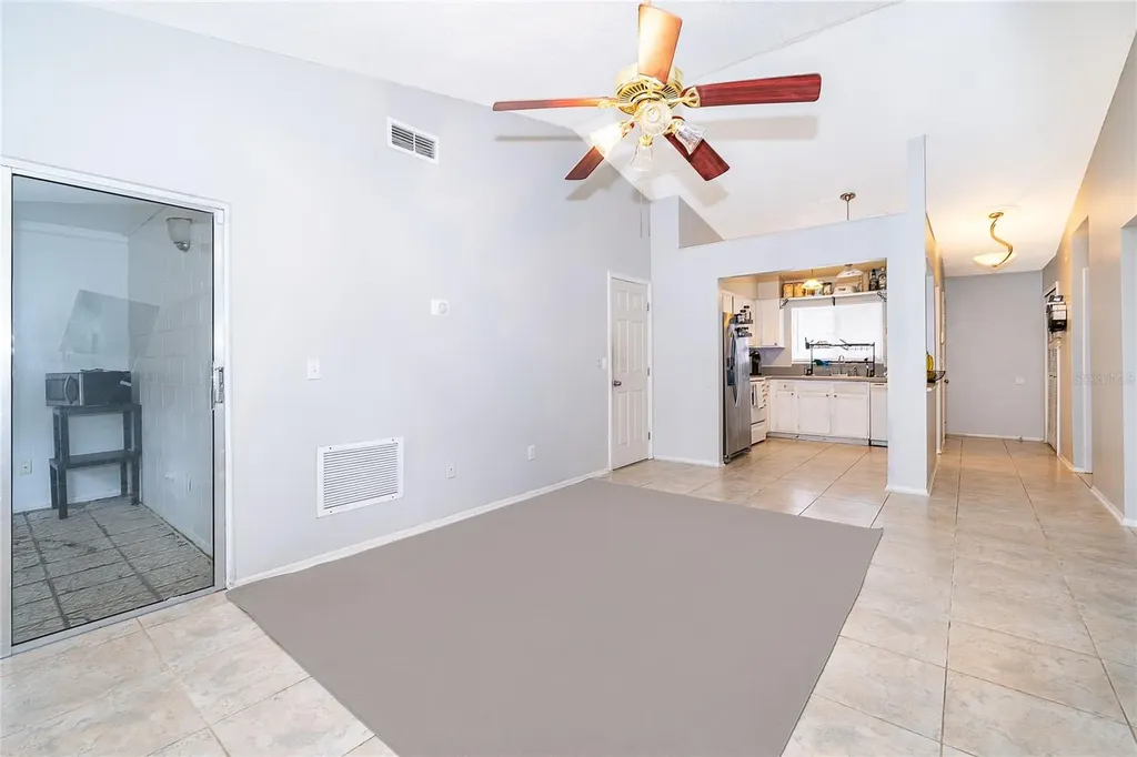 207 Lake Drive Orlando FL 32835