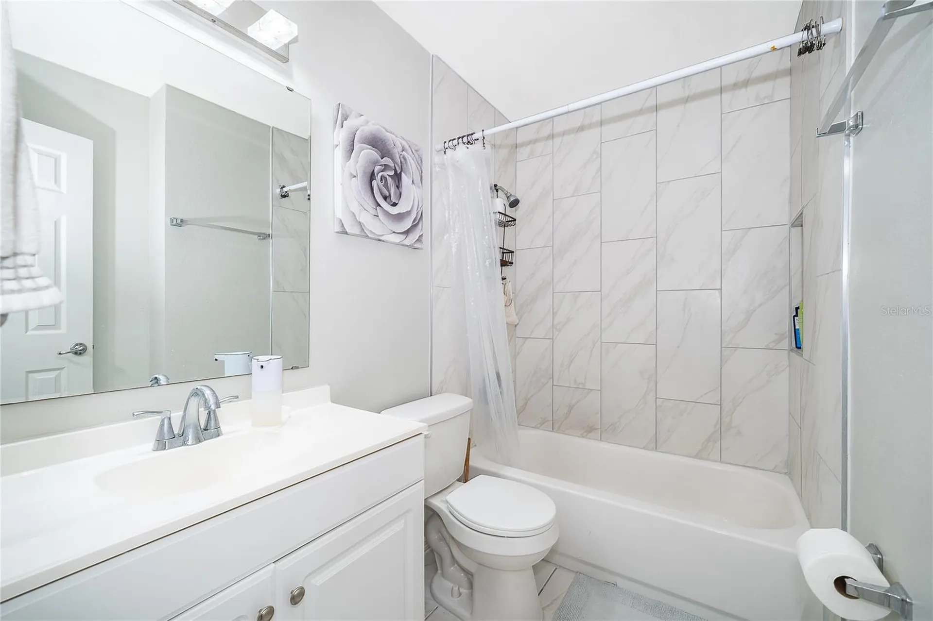 207 Lake Drive Orlando FL 32835