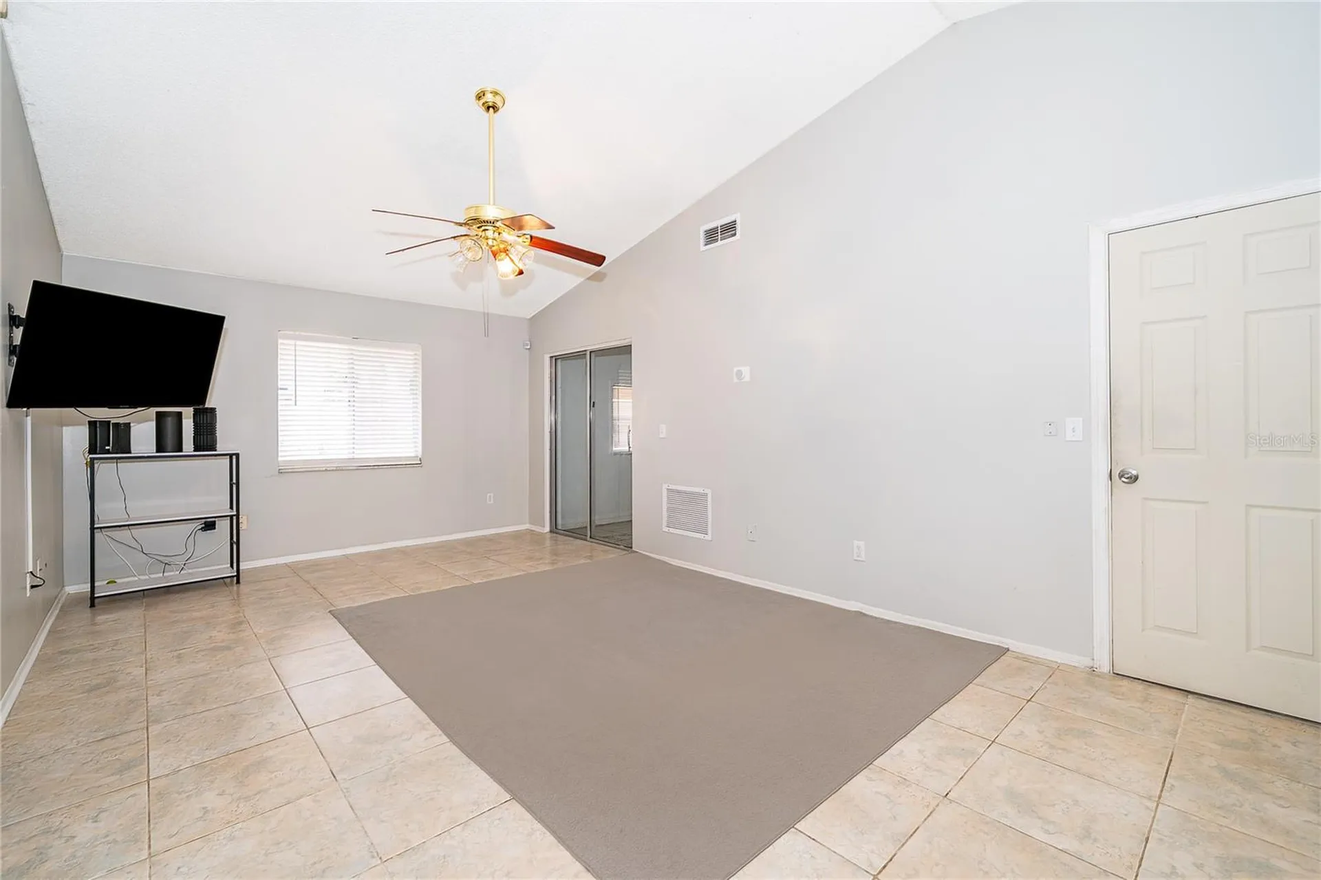 207 Lake Drive Orlando FL 32835