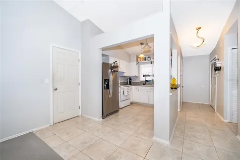 207 Lake Drive Orlando FL 32835