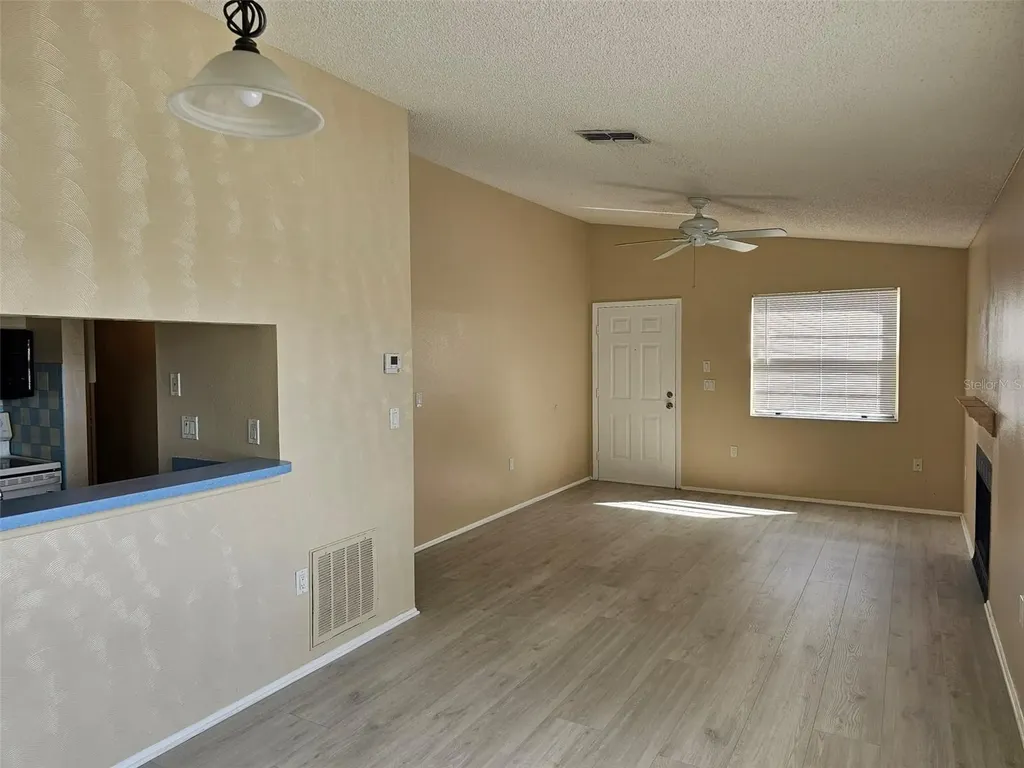3851 59th Avenue W Bradenton FL 34210