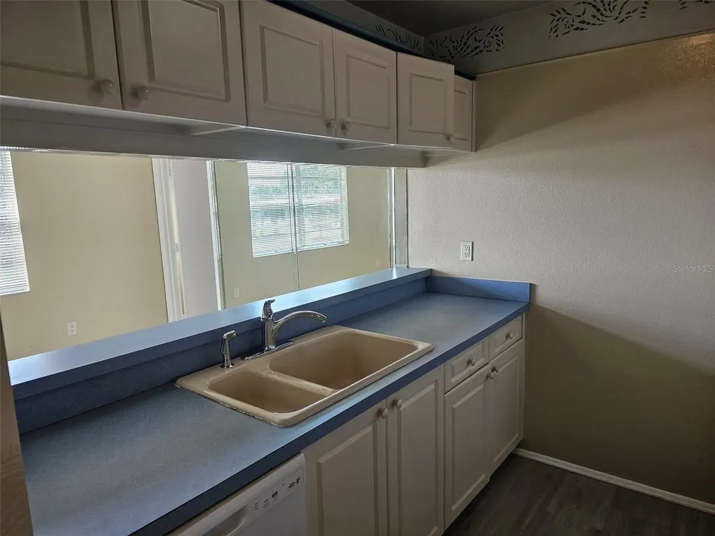 3851 59th Avenue W Bradenton FL 34210