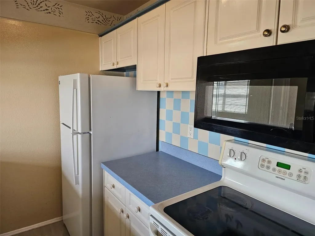 3851 59th Avenue W Bradenton FL 34210