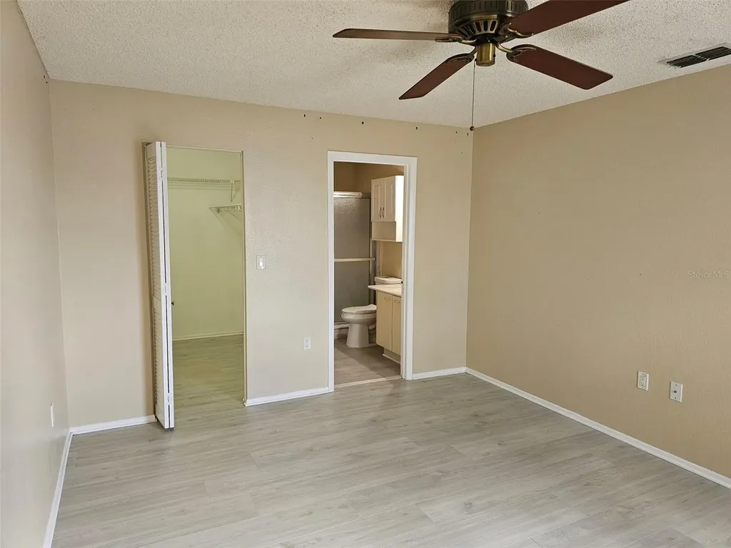 3851 59th Avenue W Bradenton FL 34210
