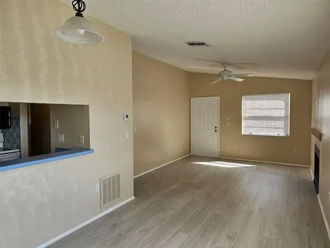 3851 59th Avenue W Bradenton FL 34210
