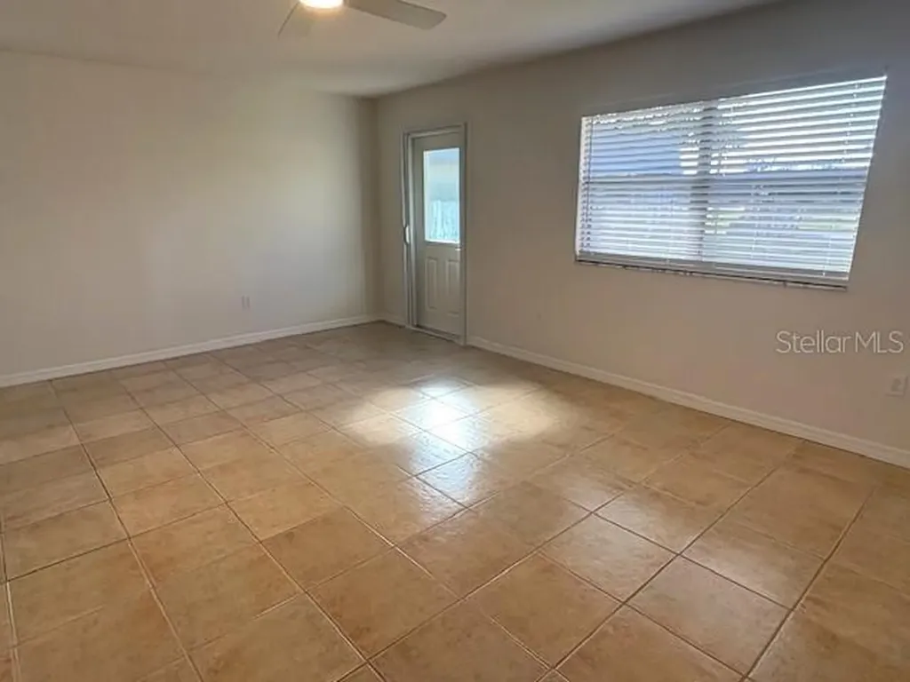 201 Kings Boulevard Sun City Center FL 33573