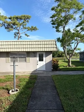 201 Kings Boulevard Sun City Center FL 33573