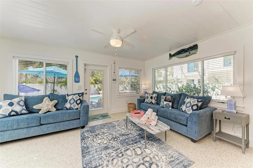 165 Crescent Drive Anna Maria FL 34216
