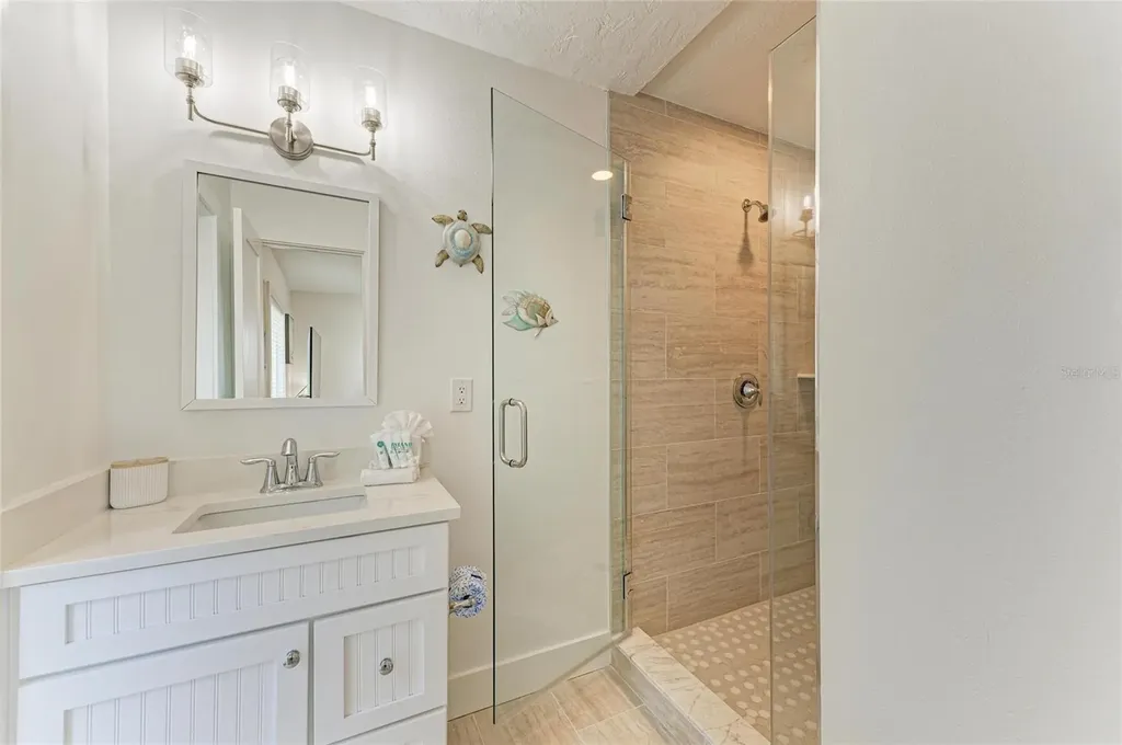 165 Crescent Drive Anna Maria FL 34216