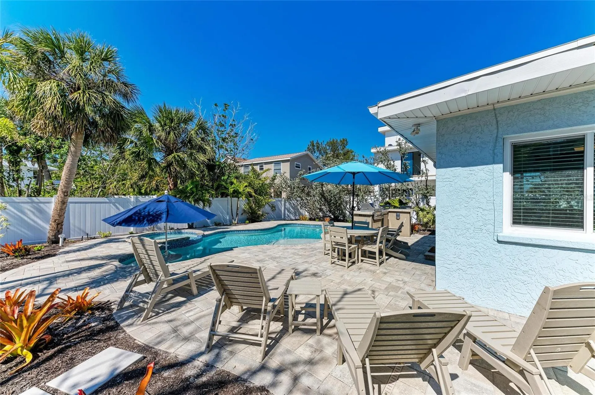 165 Crescent Drive Anna Maria FL 34216
