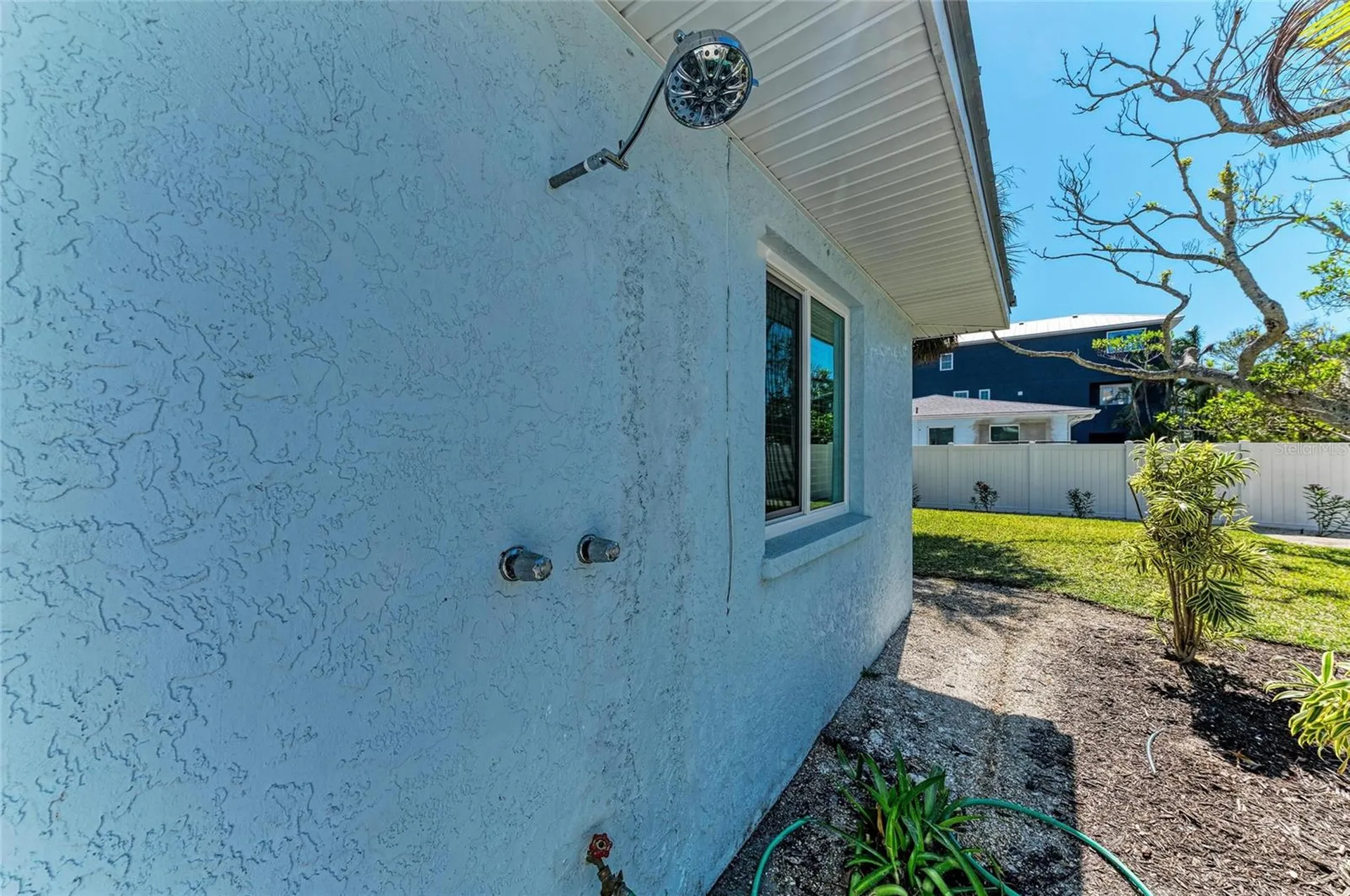 165 Crescent Drive Anna Maria FL 34216