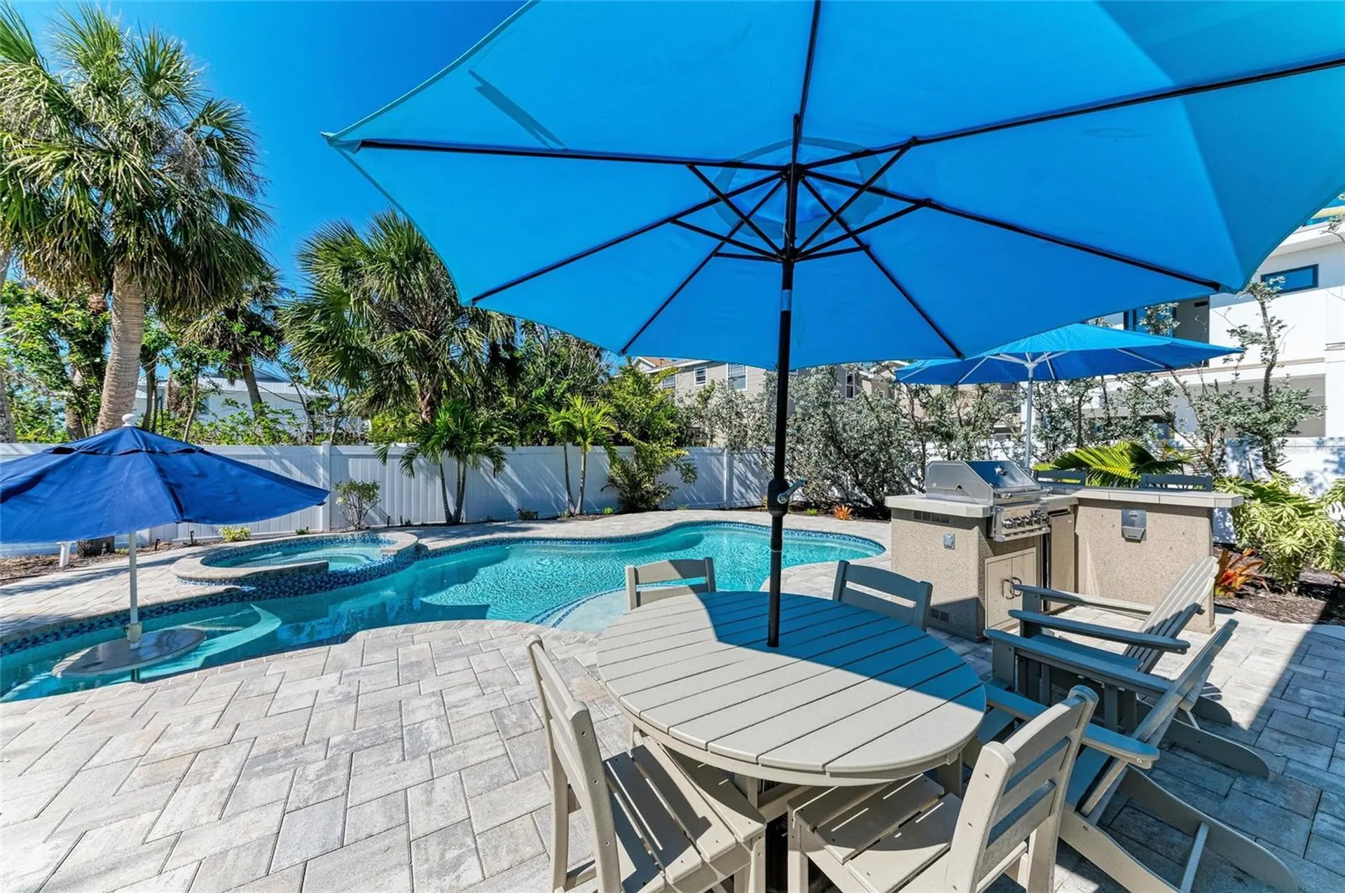 165 Crescent Drive Anna Maria FL 34216