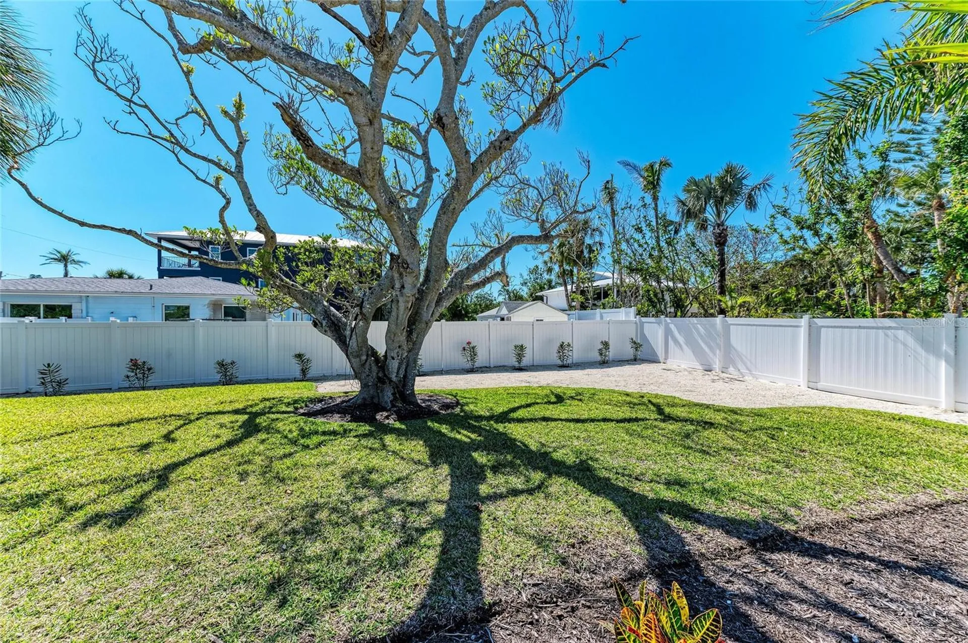 165 Crescent Drive Anna Maria FL 34216