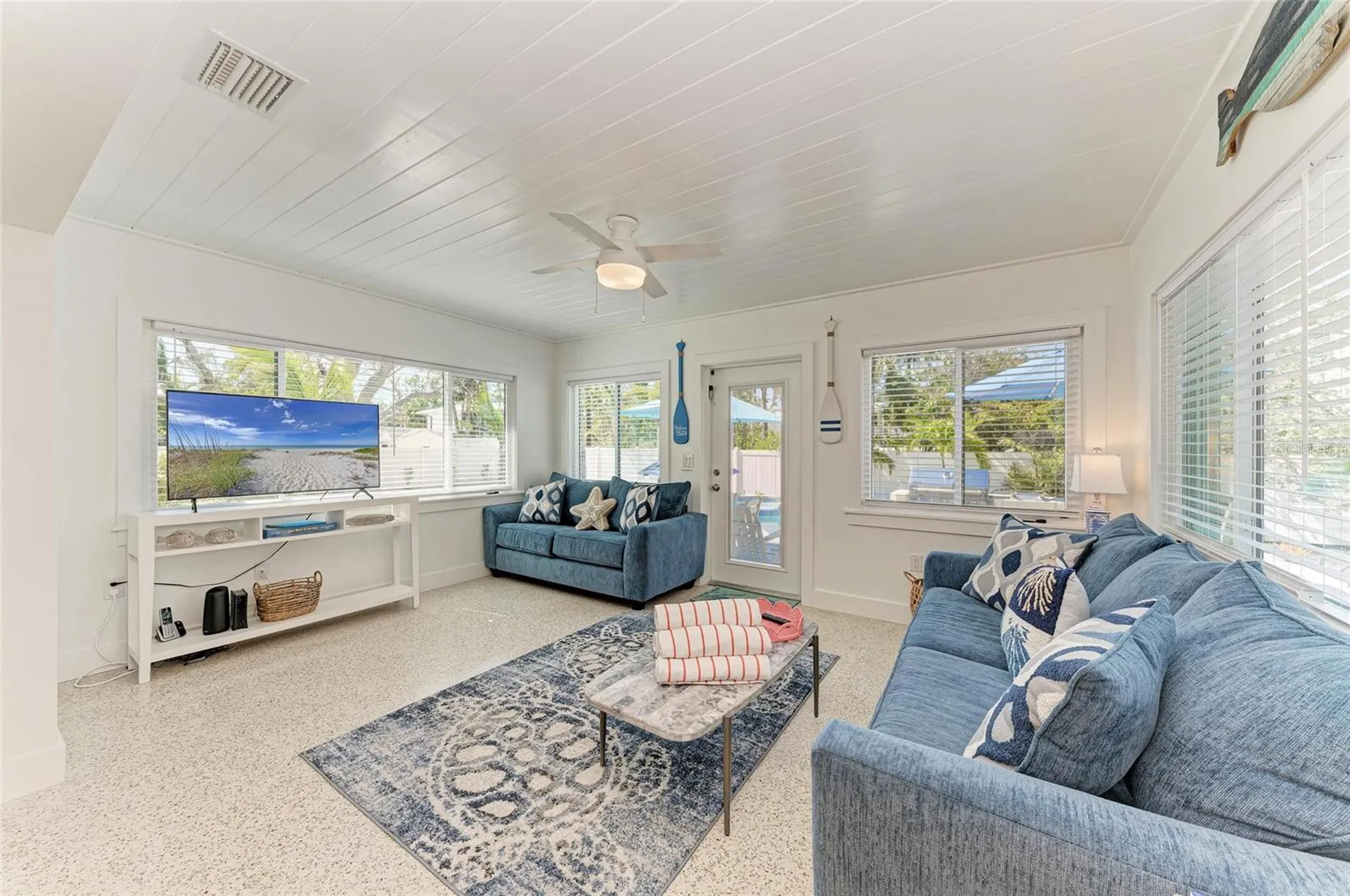165 Crescent Drive Anna Maria FL 34216