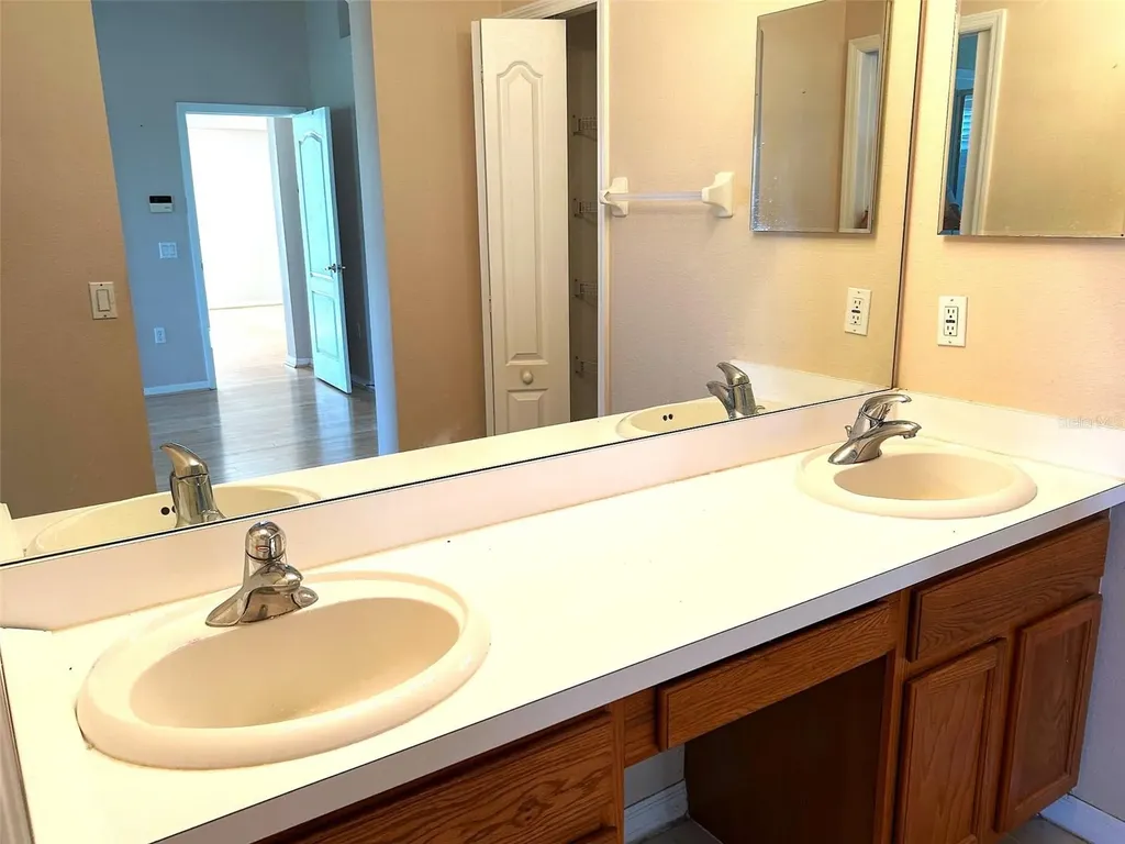 11636 Spindrift Loop Hudson FL 34667
