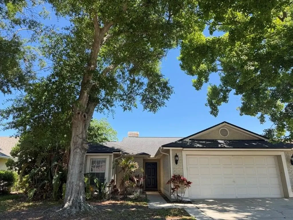 8753 Hampden Drive Tampa FL 33626