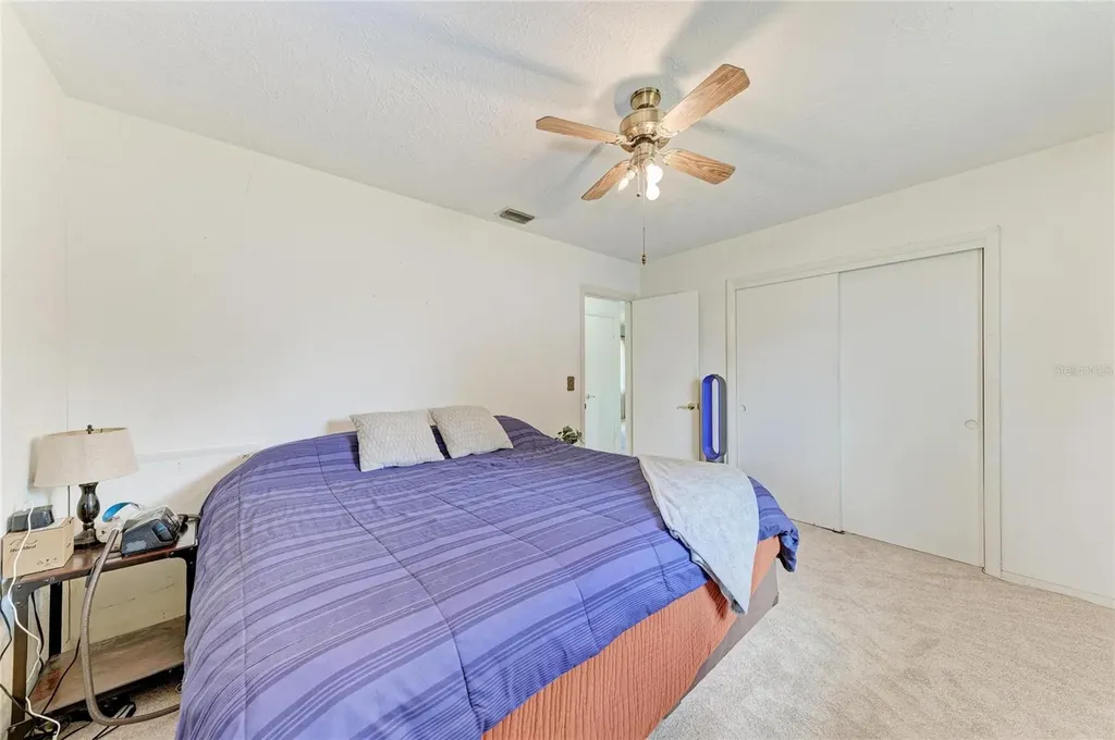 2811 33rd Avenue W Bradenton FL 34205