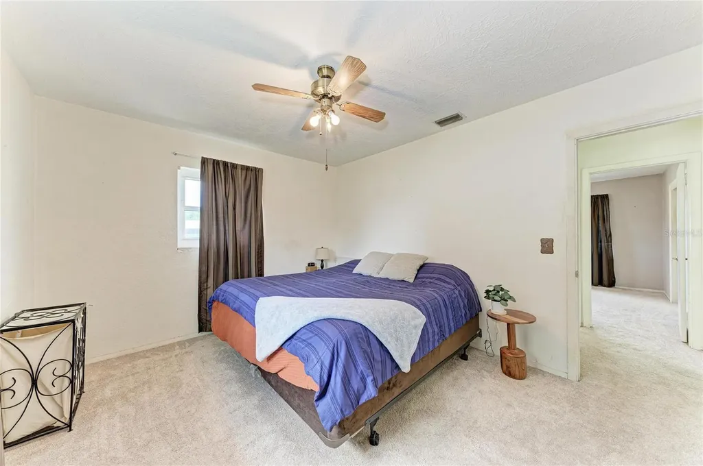 2811 33rd Avenue W Bradenton FL 34205