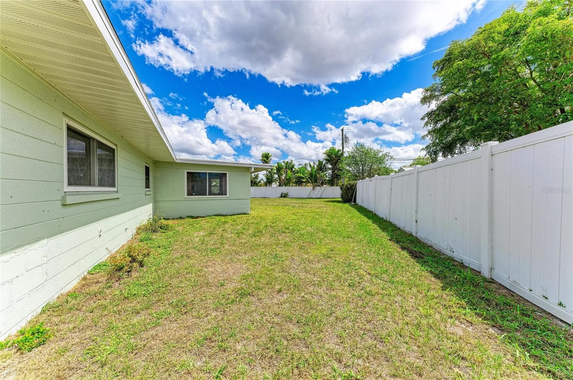 2811 33rd Avenue W Bradenton FL 34205