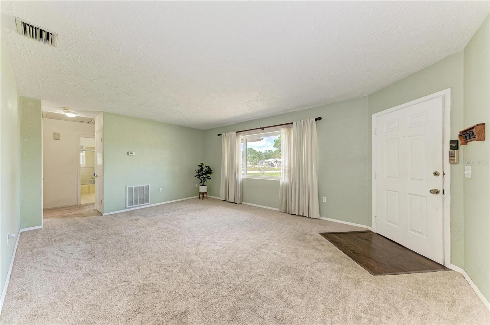 2811 33rd Avenue W Bradenton FL 34205